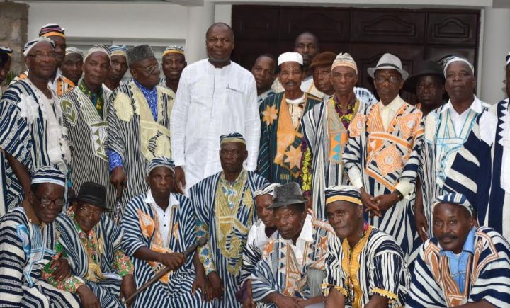 Attaques contre le Président de la Chambre Régionale des Chefs du Tonkpi / Mabri Toikeusse réagit : « c’est un manque de respect à nos chefs  » les cadres DAN lui réaffirme leur soutien