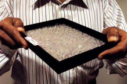 Angola: Lucapa Diamond vend 2 072 carats à 1,7 million $