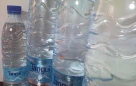 Le brasseur camerounais SABC distribue des milliers de bouteilles d’eau minérale dans l’Extrême-Nord, pour prévenir le choléra