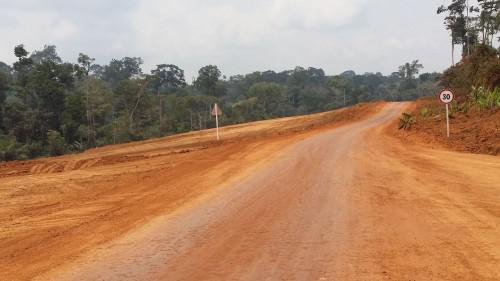 Cameroun : Le chinois Cfhec reprend ses activités sur l’autoroute Yaoundé-Douala après un arrêt des travaux pour défaut de paiement