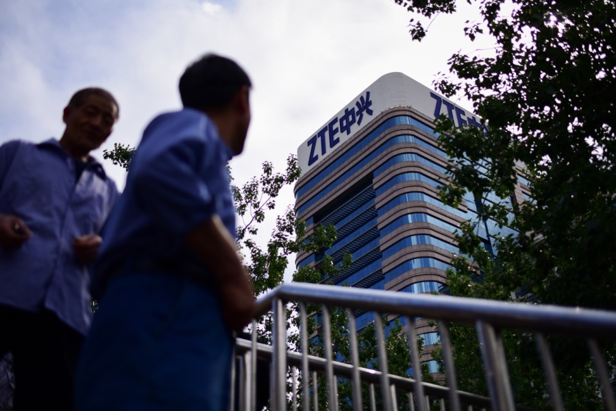 Chine: l’action de ZTE dévisse juste après la reprise de sa cotation