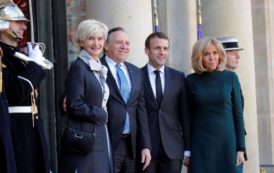 Emmanuel et Brigitte Macron reçoivent le Premier ministre du Québec et son épouse [Photos]