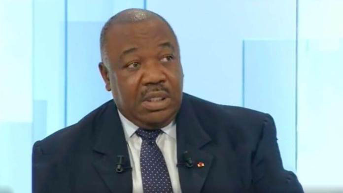 Ali Bongo placé «en sommeil artificiel», selon la Lettre du continent