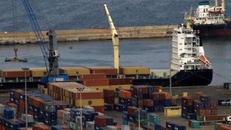 Algérie : face au déficit commercial qui se creuse, le pays limite ses importations