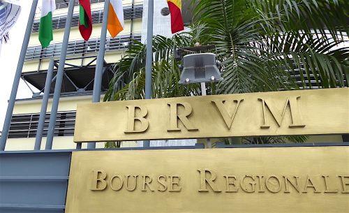 La capitalisation boursière de la BRVM est passée sous la barre des 7000 milliards de FCFA, une première depuis un an