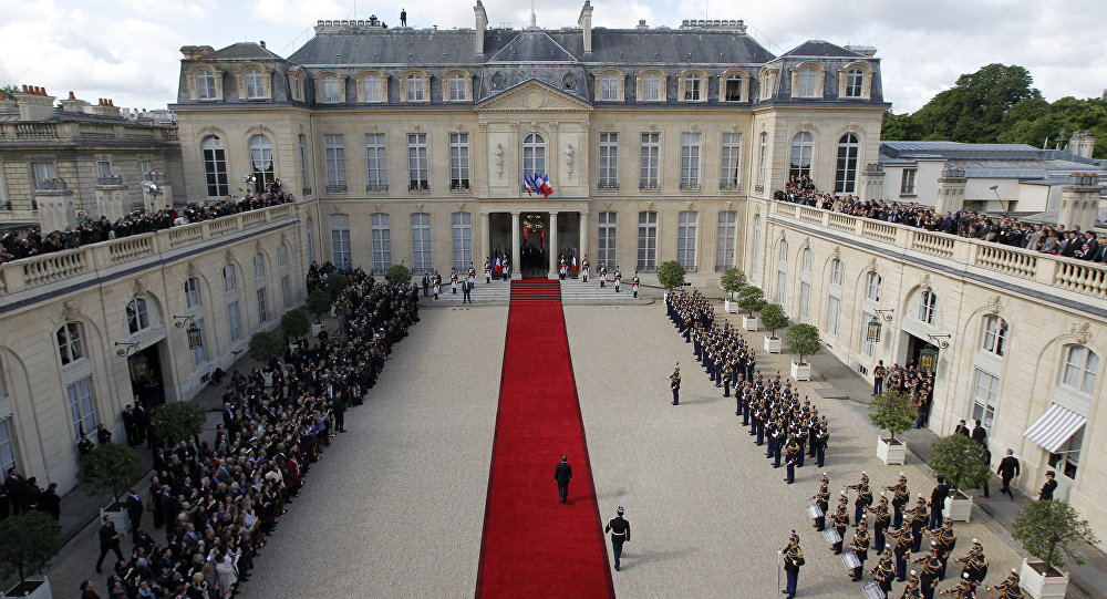 Le rejet de la classe politique par les Français a atteint un niveau historique