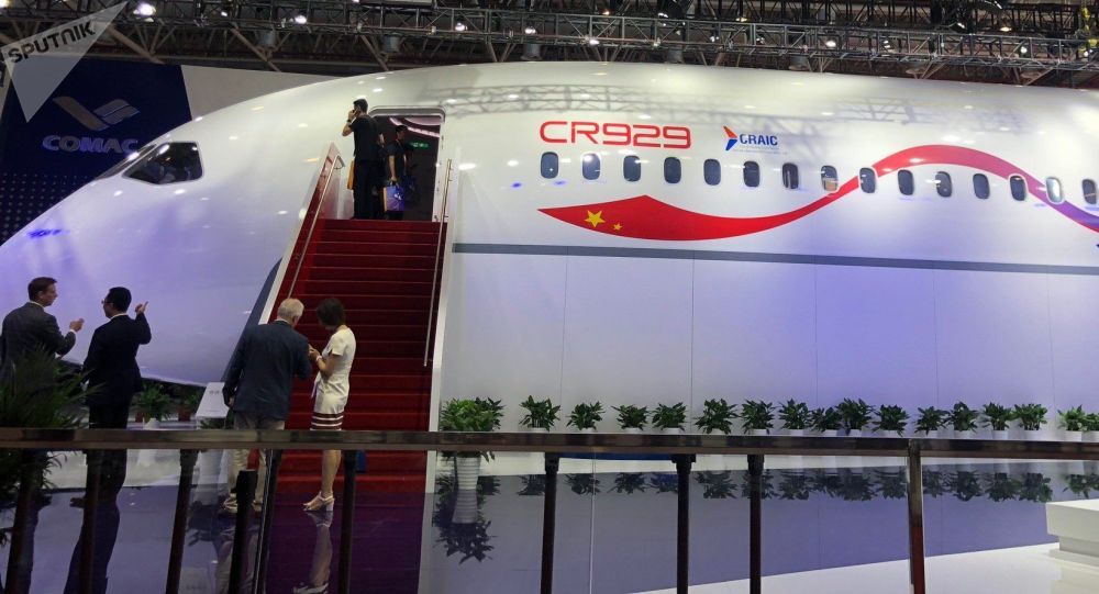 La Chine et la Russie présentent une maquette du futur rival d’Airbus et Boeing (photos)