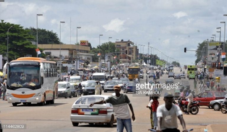 L’État de Côte-d’Ivoire menace de «détruire les véhicules importés ne respectant pas la limite d’âge»