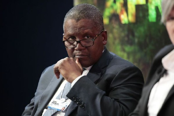 Voici La contribution d’Aliko Dangote au plan d’urgence humanitaire de Biya