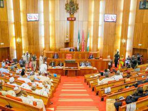 With more than four months of delay, Nigeria’s lawmakers pass 2017 budget