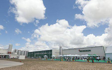 Heineken inaugure sa première brasserie au Mozambique, un investissement de 100 millions de dollars