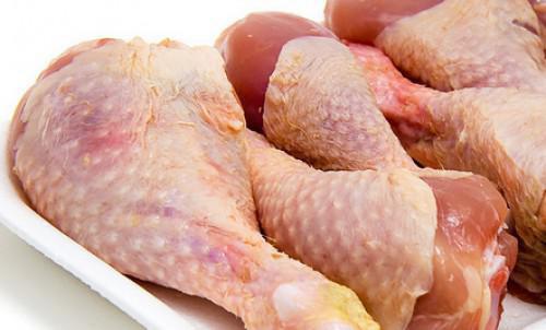 Though banned in Cameroon since 2006, frozen chickens are making a comeback