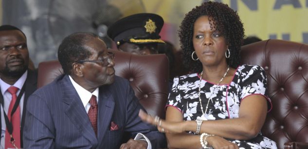 Zimbabwe : “bouleversée” par la démission de son mari, Grace Mugabe demande le divorce