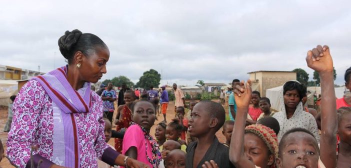 Centrafrique : Virginie Baïkoua, ministre de l’Action humanitaire désignée personnalité de l’année par le RJDH. Qui est-elle ?