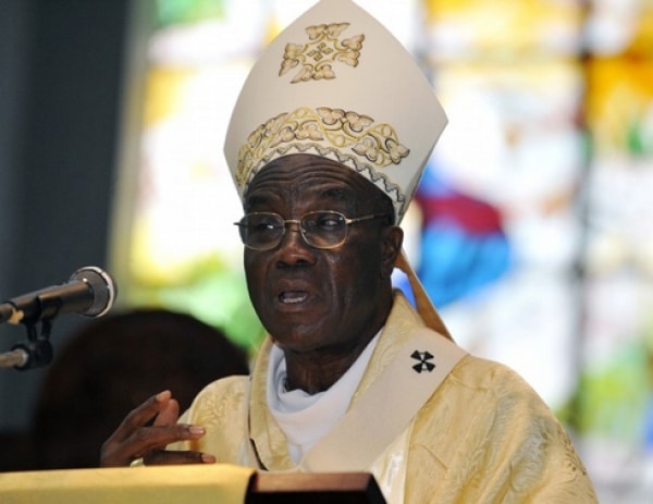 Le Cardinal Kutwa demande pardon aux fidèles choqués par l’intervention d’un candidat au cours de la messe