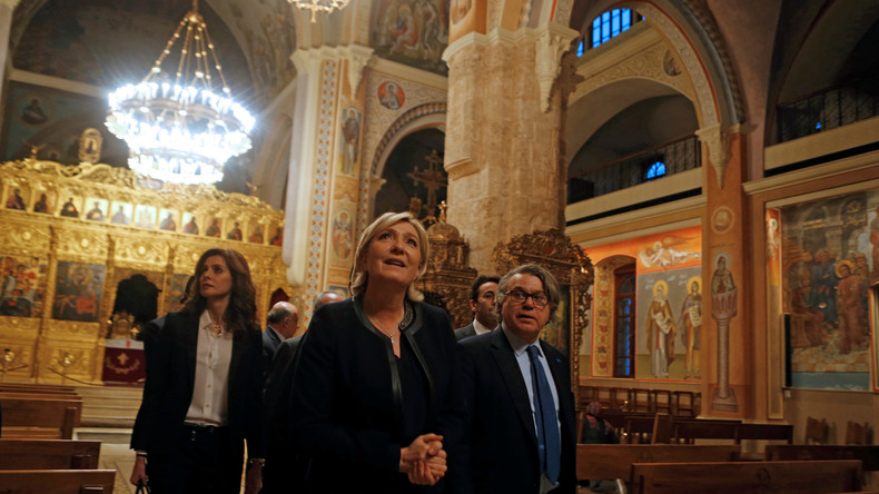 Refusant de porter le voile, Marine Le Pen n’a pu rencontrer le grand mufti à Beyrouth