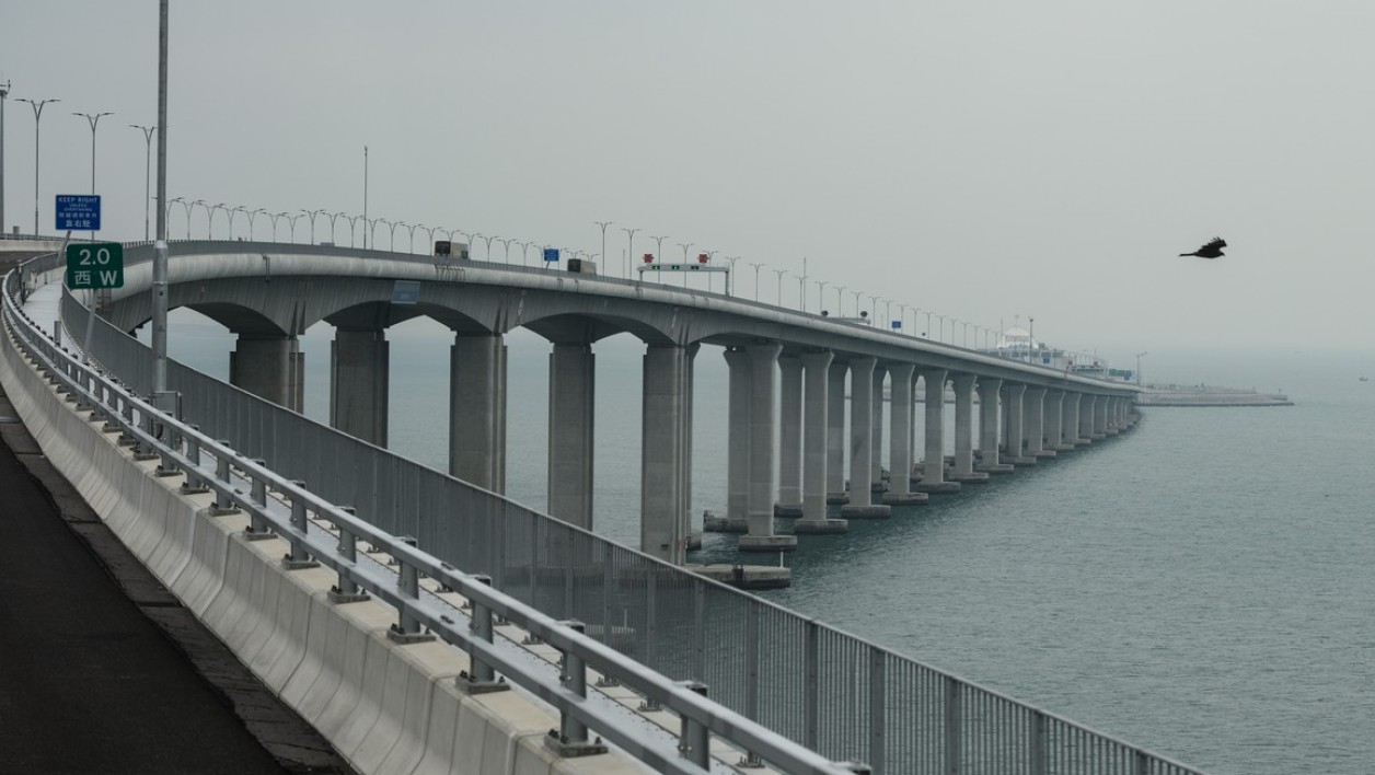 La Chine inaugure le “pont maritime” le plus long du monde