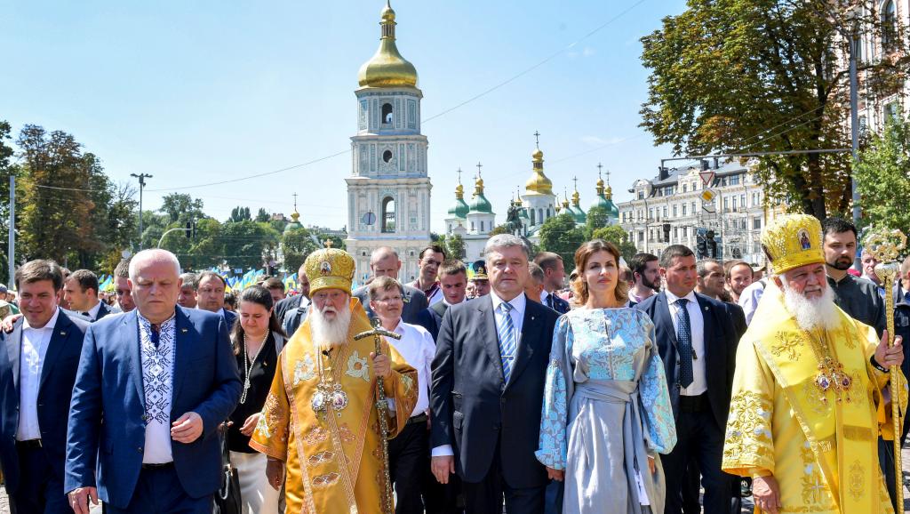 Ukraine: l’Eglise orthodoxe russe «menace la sécurité», selon Porochenko