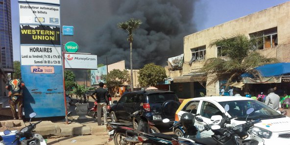 En direct – Burkina : plusieurs sites stratégiques attaqués par des hommes armés à Ouagadougou