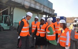 La Ministre Anne Ouloto procède à Casablanca à la signature de convention sur le traitement des déchets en images