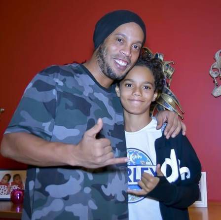 PSG : le fils de Ronaldinho convoité