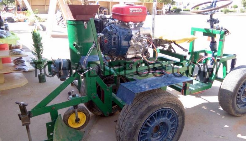 Développement rural : Idriss Abakar Mahamat fabrique un mini tracteur multifonction