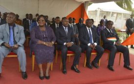 Côte d’Ivoire : La cérémonie officielle de remise de matériels de salubrité à 58 communes en images