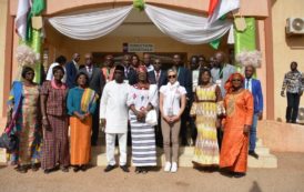 Madame Sika KABORE et la Princesse Charlène de Monaco visitent la pédiatrie de l’hôpital de district de Bogodogo en images