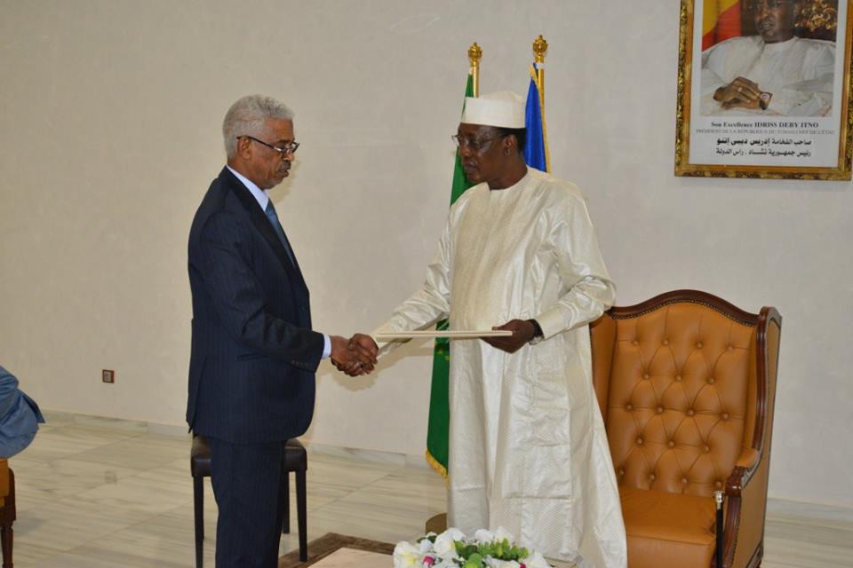 Tchad : Le Président de la République, IDRISS DEBY ITNO a accordé une audience au ministre soudanais de la Défense en images