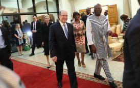 Le Prince Albert II de Monaco et la Princesse Charlène au Burkina pour une visite d’amitié et de travail EN IMAGES