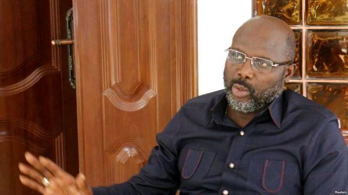 Le président élu du Liberia Weah rassure sur ses capacités avant de prêter serment