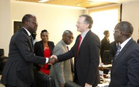 Côte d’Ivoire : Séance de travail entre le Ministre des Eaux et Forêts et le Directeur Exécutif de l’Organisation Internationale des Bois Tropicaux (OIBT) en images