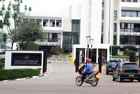 La hausses des primes d’assurance automobile au Rwanda, fait grincer les dents chez les assurées.