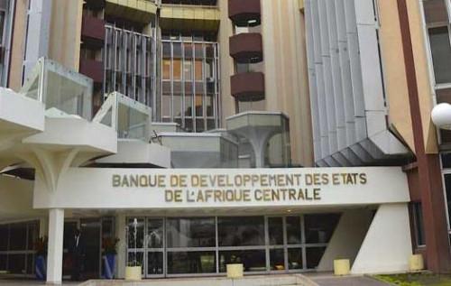 Léger fléchissement des taux d’intérêt exigés par les investisseurs sur les titres publics camerounais, sur le marché de la Beac