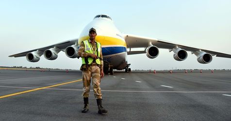 Le plus grand avion du monde quitte l’Ukraine pour son premier vol commercial depuis sa modernisation