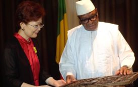 Mme Lu Huiying, Ambassadeur de la République Populaire de Chine au Mali fait ses adieux au Président de la République [Photos]