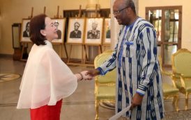 Quinze nouveaux Ambassadeurs remettent leurs lettres de créance au Président Roch Marc Christian KABORE [Photos]