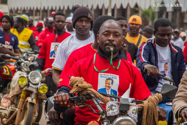 cameroun : Trois questions aux équipes de campagne de Biya