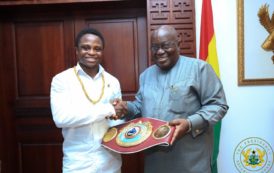 Nana Akufo-Addo rencontre le champion du monde de boxe du Ghana Isaac Dogboe.(Photos)