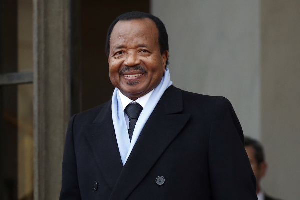 Cameroun : Sérail: Paul Biya offre 50 voitures de luxe aux gouverneurs, préfets et sous-préfets