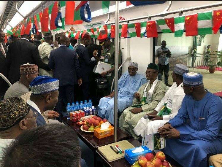 Nigeria : Le président Muhammadu Buhari a procédé ce jeudi, à l’inauguration de la première section du métro léger d’Abuja [Photos]