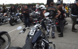 Comment Harley-Davidson transforme des cadres sup en bikers