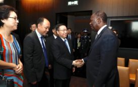 Côte d’Ivoire : Le Chef de l’Etat a eu un entretien avec le Président de la Banque de Chine en images