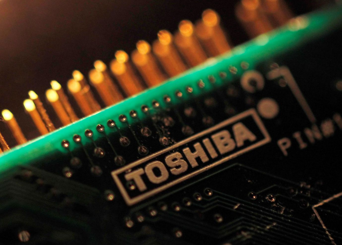 Western Digital makes case for taking over Toshiba chip unit