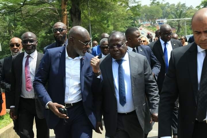 Le Ministre Gouverneur Monsieur Cissé Ibrahima Bacongo a eu une séance de travail fructueuse avec le maire de Cocody (PHOTOS)