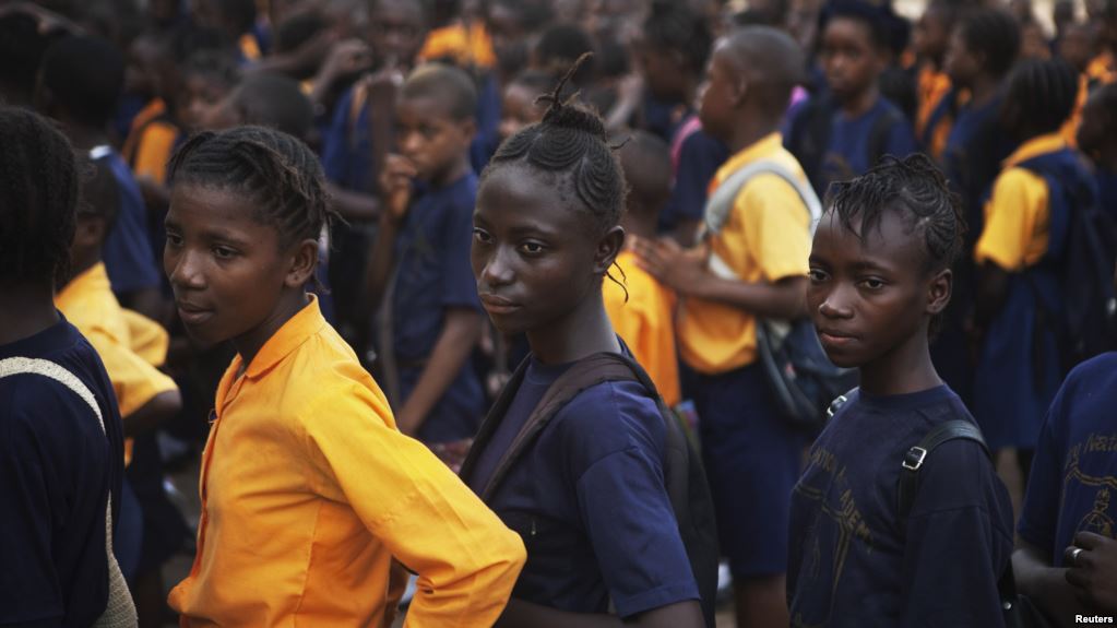 Enseignement primaire et secondaire gratuit en Sierra Leone