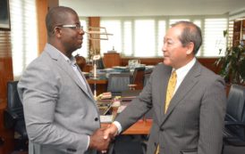 L’ambassadeur du japon en côte d’ivoire visite les chantiers de la JICA au port d’Abidjan [Photos]