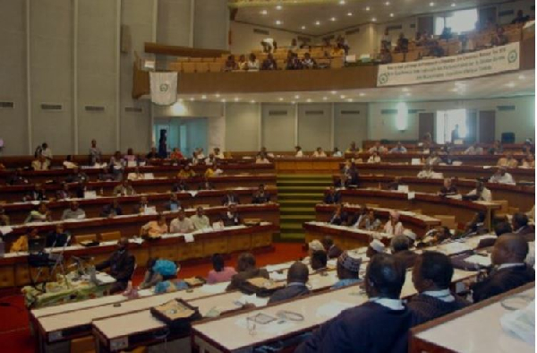 Cameroun : Voici le montant et les innovations du budget 2019 déposé à l’Assemblée nationale