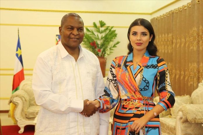 Centrafrique : Le président Faustin Touadera a reçu en audience Elmira Abdrazakova, Miss Russie 2013