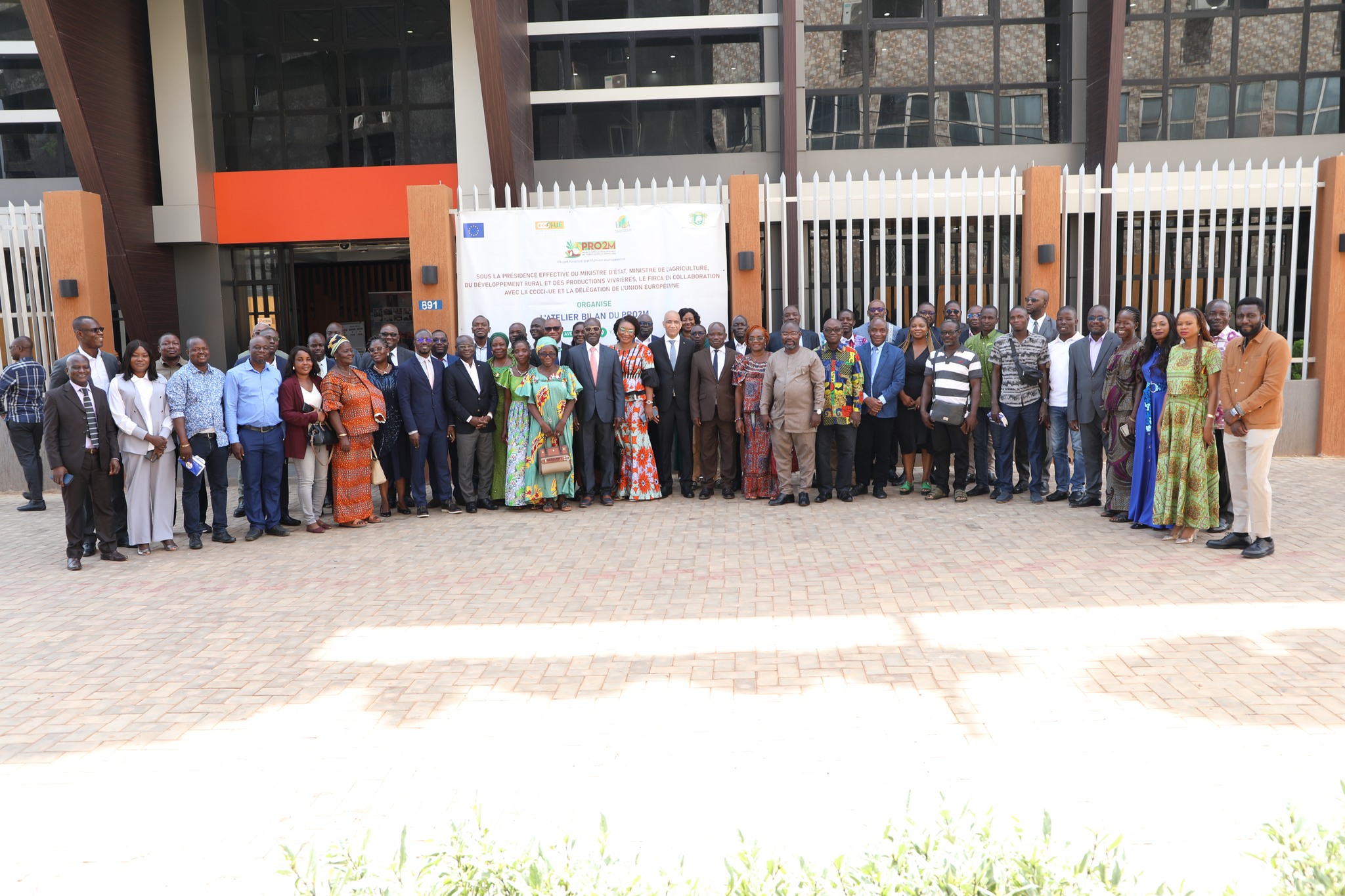 au Palace Hôtel de Yamoussoukro, l’atelier-bilan du Projet d’Appui au Développement des Filière Manioc et Maraîchers (PRO2M) organisé par le FIRCA et présidé par le MEMINADERPV (photos)